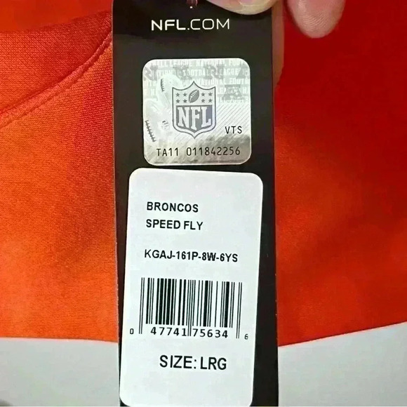 Denver Broncos NFL Football Zip Jacket Women Large Thermabase Team Apparel NWT - Picture 9 of 10